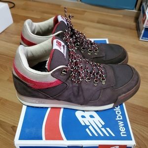 New Balance 710 Boots Men's size 8